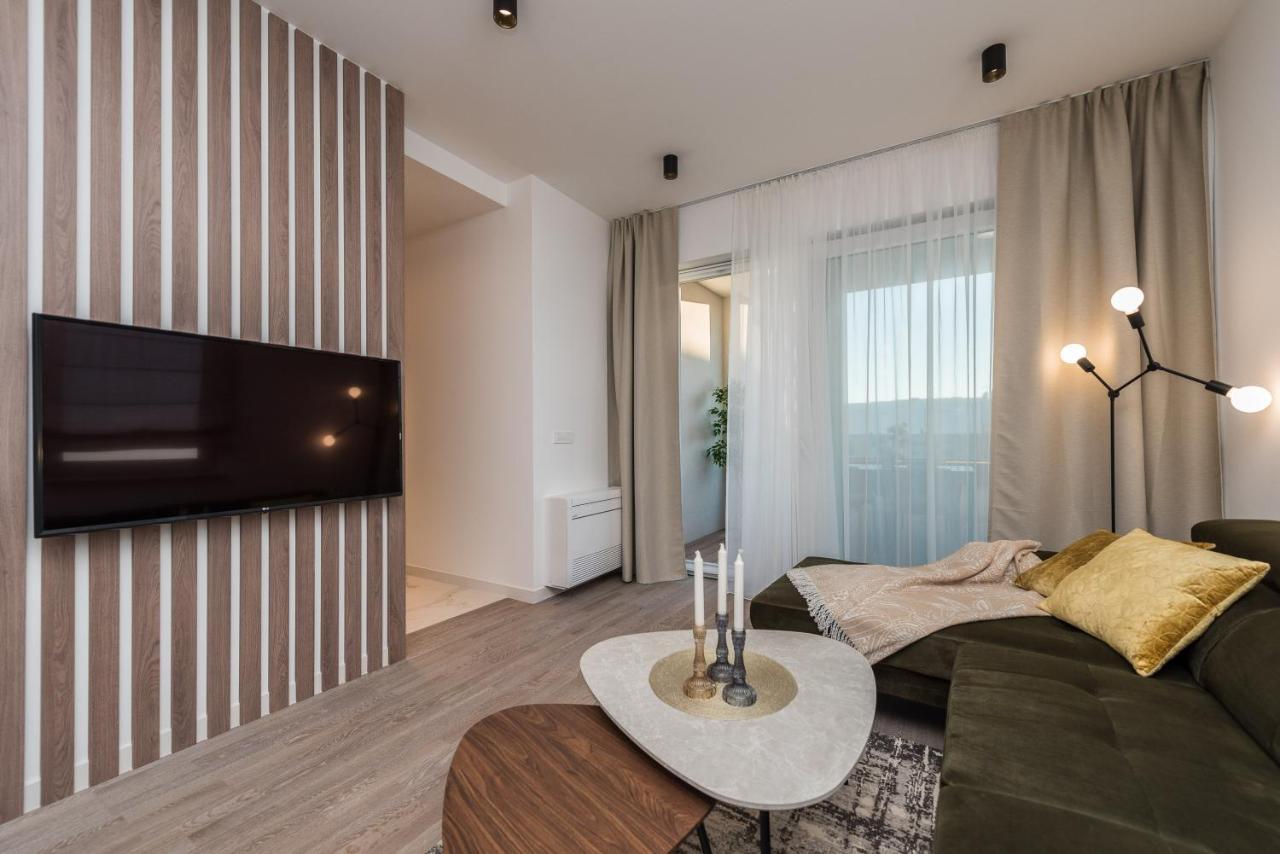 Sky Luxury Penthouse Apartament *